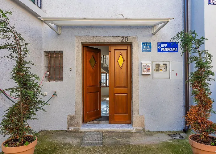 Apartmán Modernes Mit Panoramablick, Pool - Inmitten Von Historischem Zentrum *