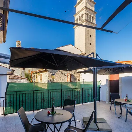 Apartmán Modernes Mit Panoramablick, Pool - Inmitten Von Historischem Zentrum *